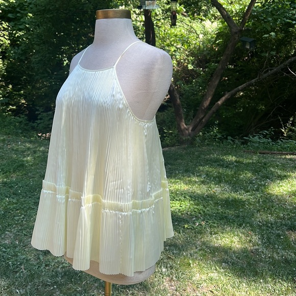 Lewit Pleated Swing Tank Top Light Yellow Crinkles Cami - Picture 5 of 8